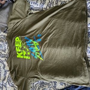 Boys youth XL under armour shirt